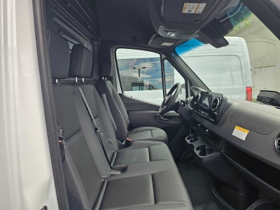 2026 Mercedes-Benz Sprinter Cargo 2500 Standard Roof I4 Diesel 144 RWD