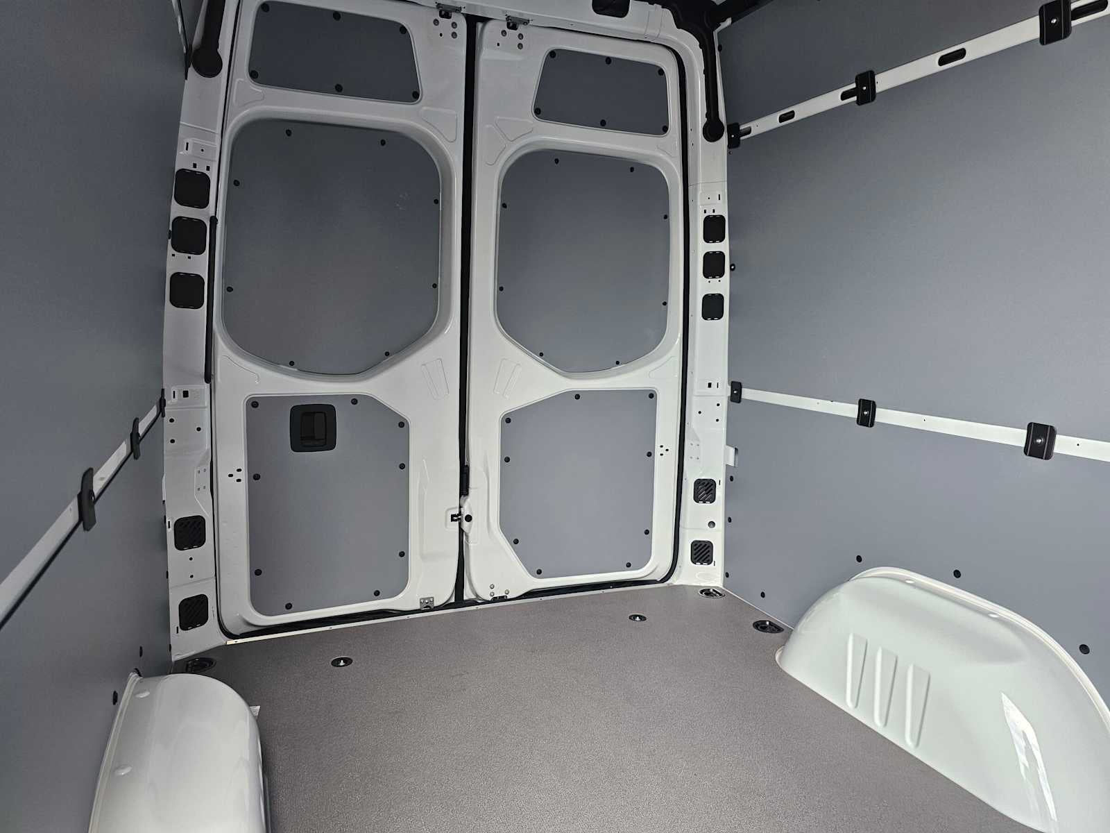 2026 Mercedes-Benz Sprinter Cargo 2500 Standard Roof I4 Diesel 144 RWD