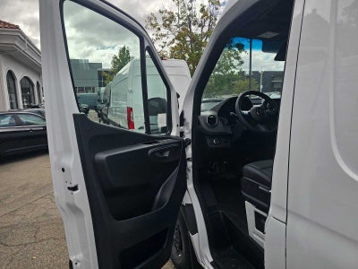 2026 Mercedes-Benz Sprinter Cargo 2500 Standard Roof I4 Diesel 144 RWD
