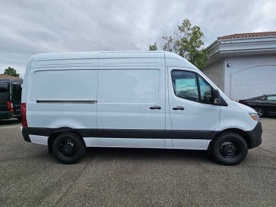 2026 Mercedes-Benz Sprinter Cargo 2500 Standard Roof I4 Diesel 144 RWD