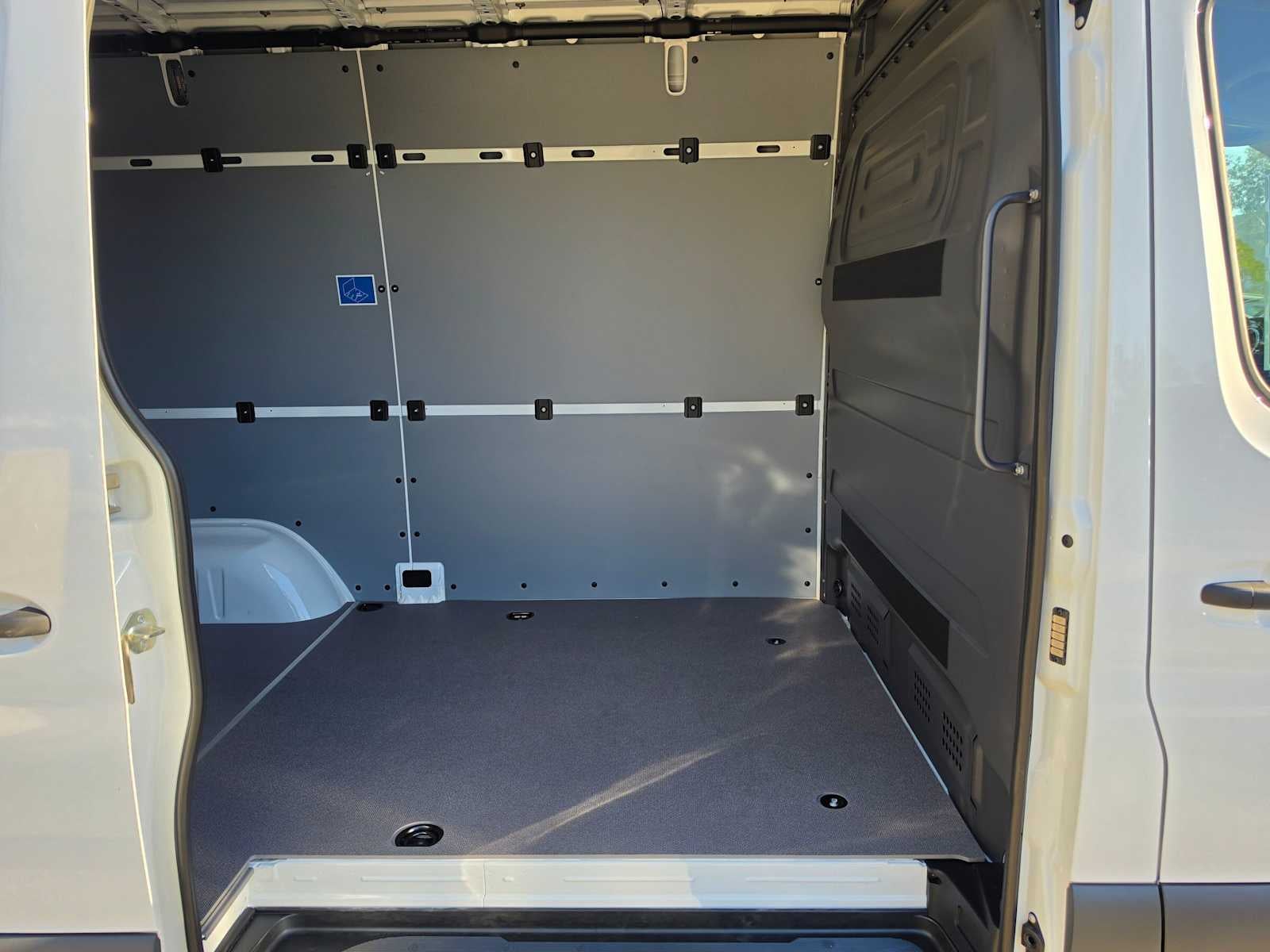 2026 Mercedes-Benz Sprinter Cargo 2500 Standard Roof I4 Diesel 144 RWD