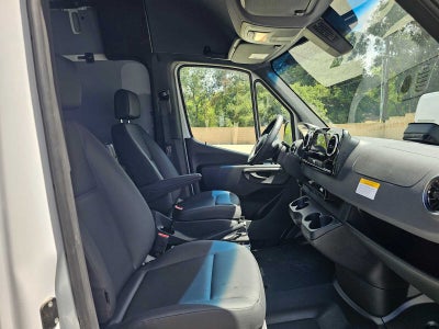 2026 Mercedes-Benz Sprinter 2500 Standard Roof I4 Diesel 144 RWD