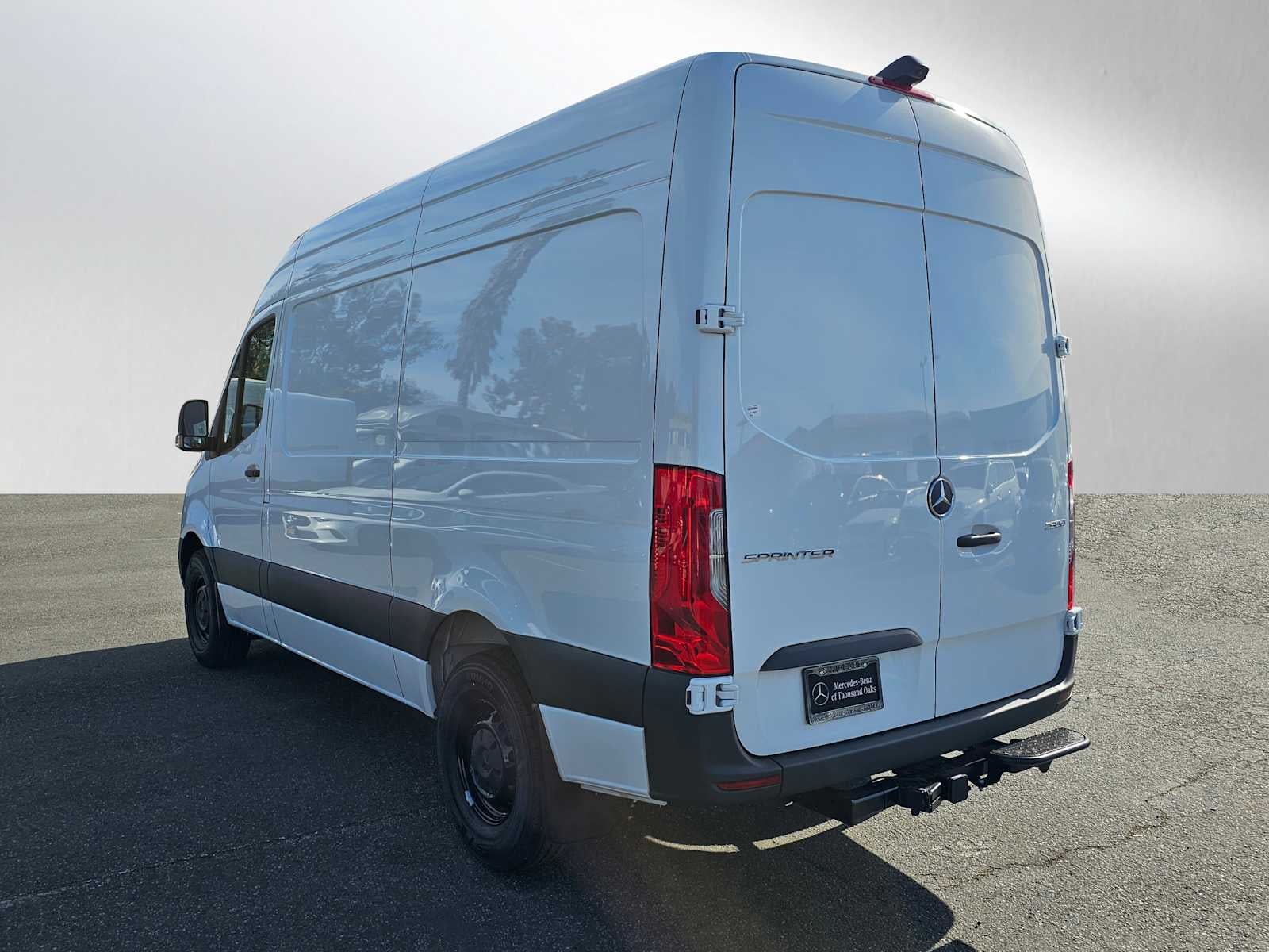 2026 Mercedes-Benz Sprinter 2500 Standard Roof I4 Diesel 144" RWD