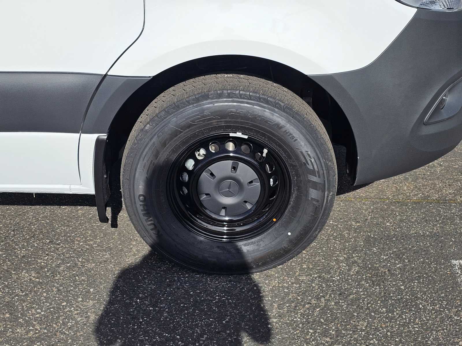 2026 Mercedes-Benz Sprinter 2500 Standard Roof I4 Diesel 144" RWD