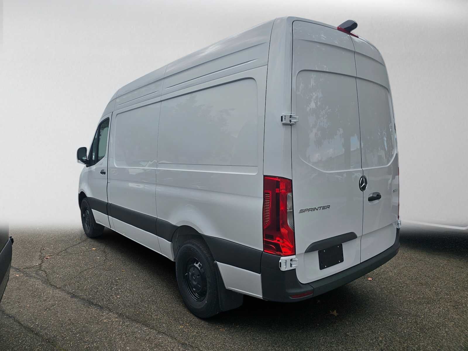 2026 Mercedes-Benz Sprinter Cargo 2500 Standard Roof I4 Diesel 144 RWD