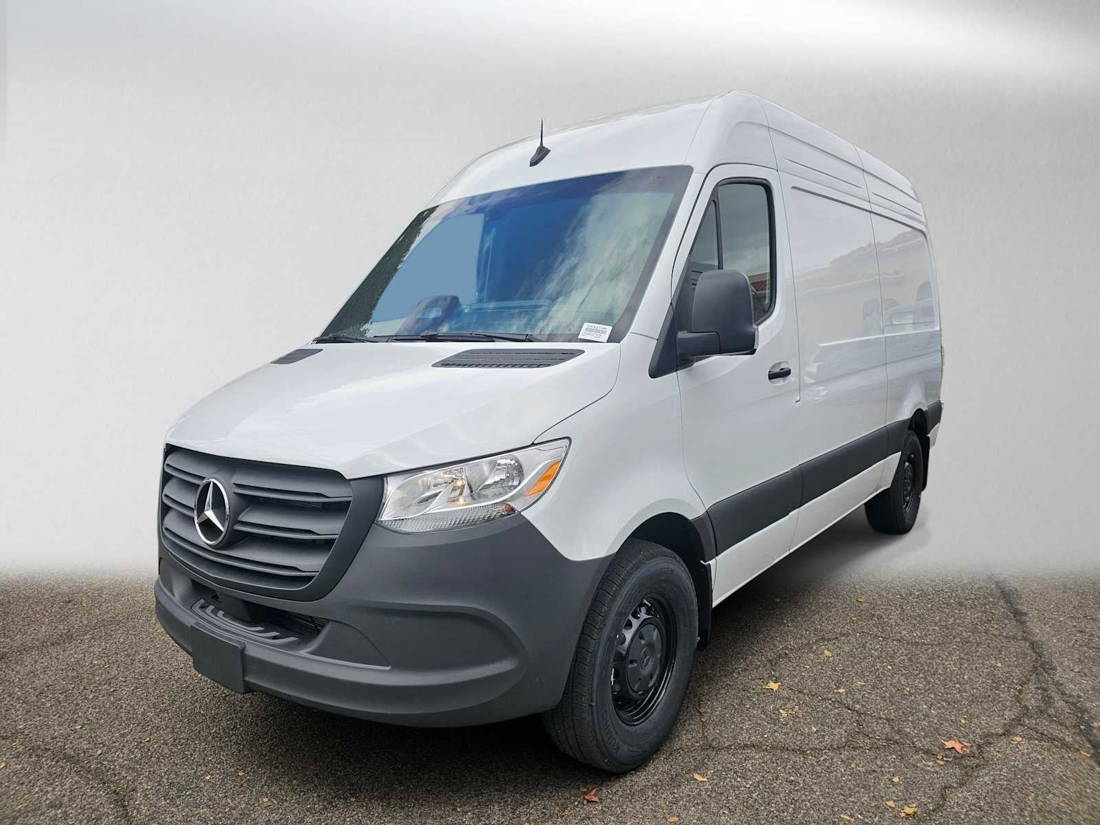 2026 Mercedes-Benz Sprinter Cargo 2500 Standard Roof I4 Diesel 144 RWD