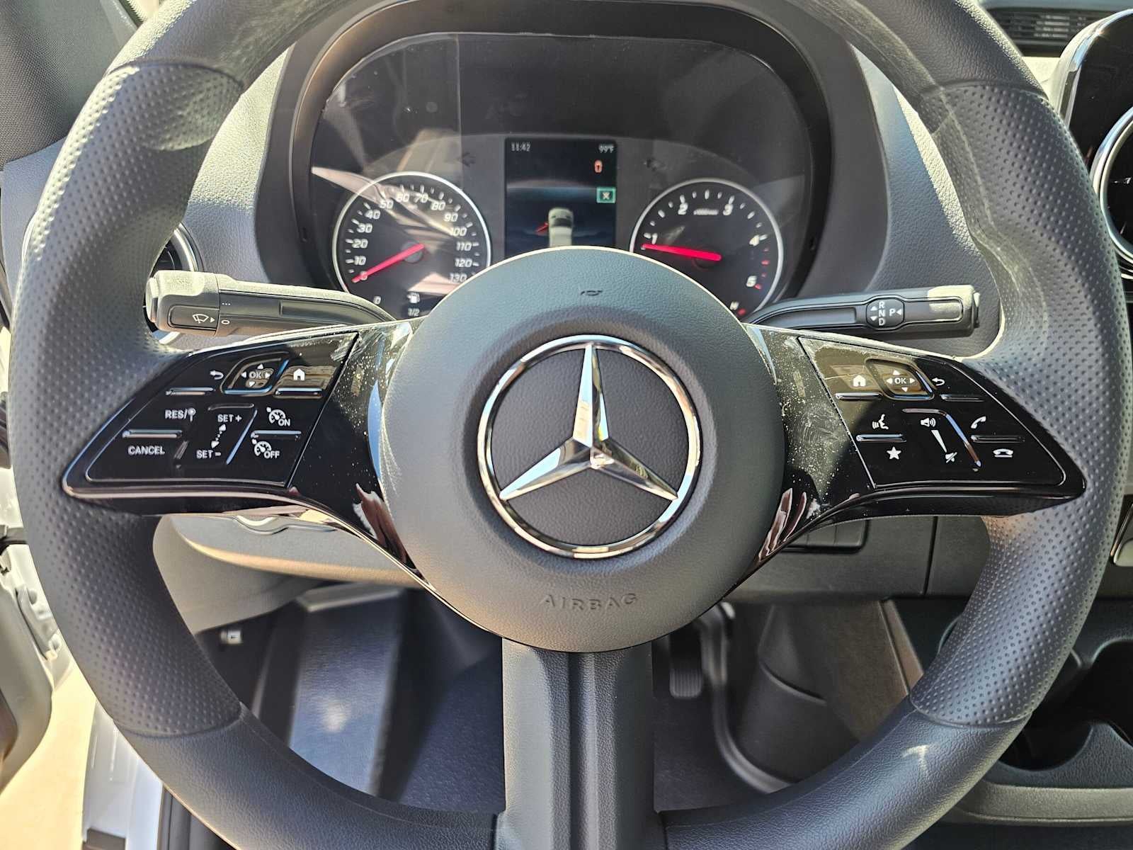 2026 Mercedes-Benz Sprinter Cargo 2500 Standard Roof I4 Diesel 144 RWD