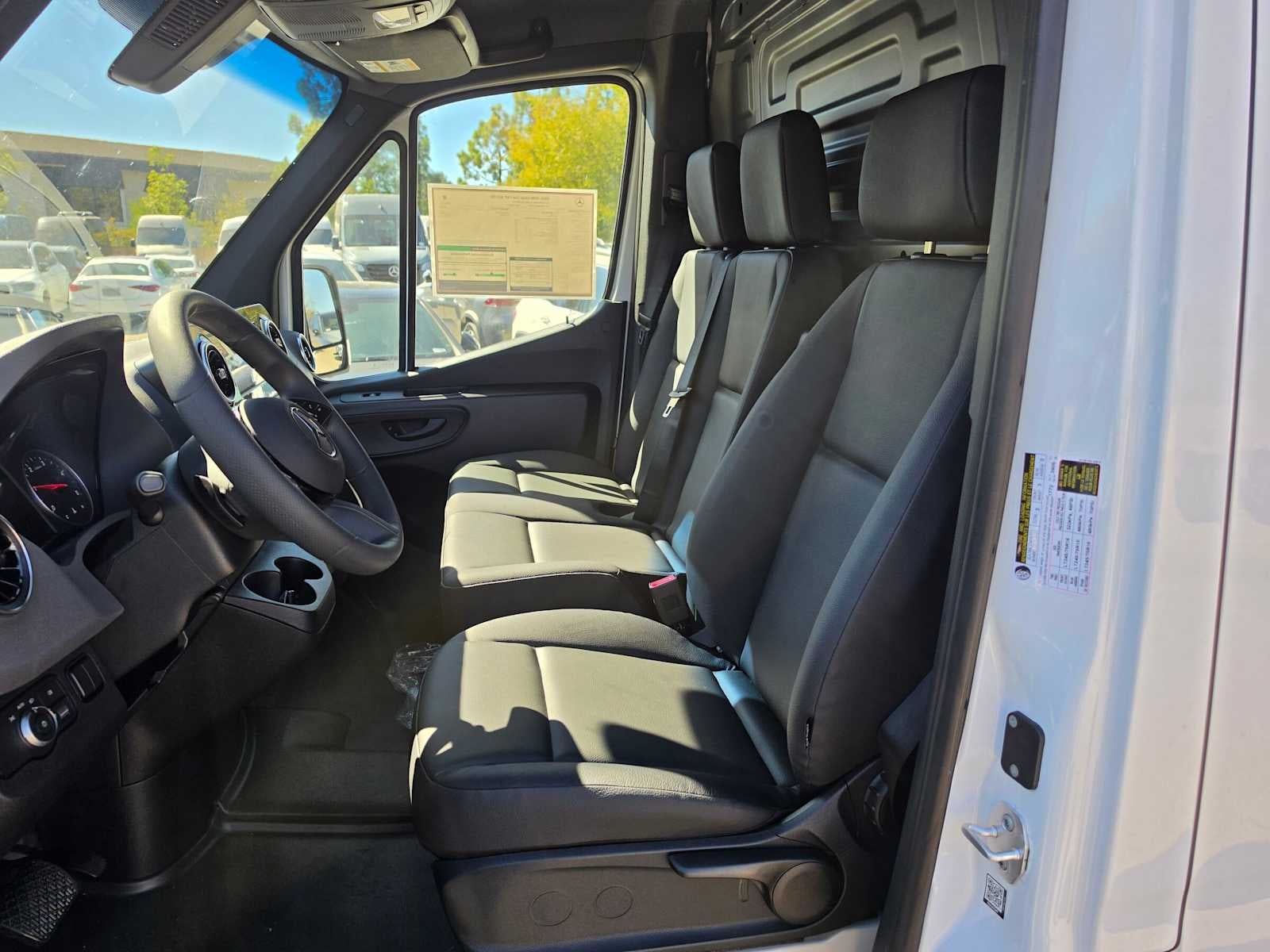 2026 Mercedes-Benz Sprinter Cargo 2500 Standard Roof I4 Diesel 144 RWD