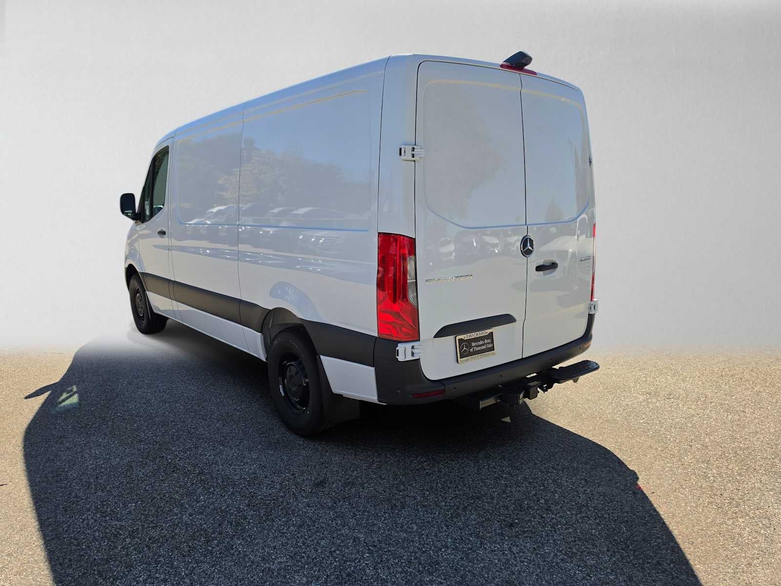 2026 Mercedes-Benz Sprinter Cargo 2500 Standard Roof I4 Diesel 144 RWD
