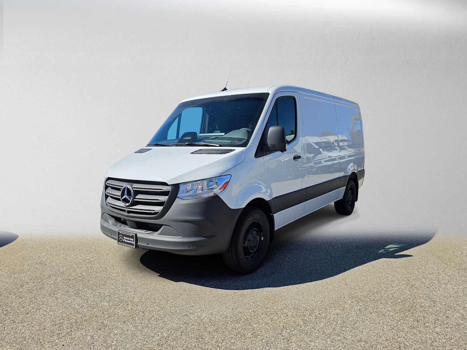 2026 Mercedes-Benz Sprinter Cargo 2500 Standard Roof I4 Diesel 144 RWD
