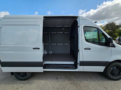 2025 Mercedes-Benz Sprinter Cargo Van 2500 Standard Roof I4 Diesel 144" RWD