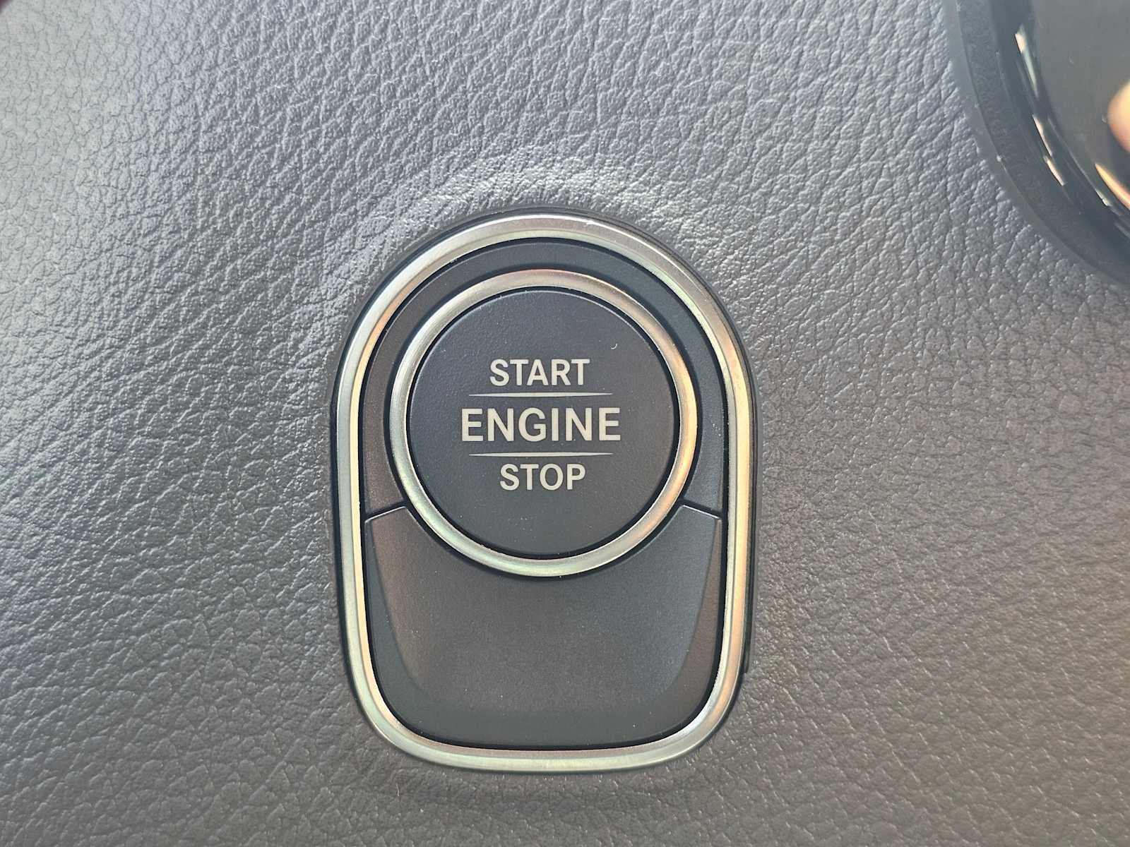 2025 Mercedes-Benz Sprinter Cargo Van 2500 Standard Roof I4 Diesel 144" RWD