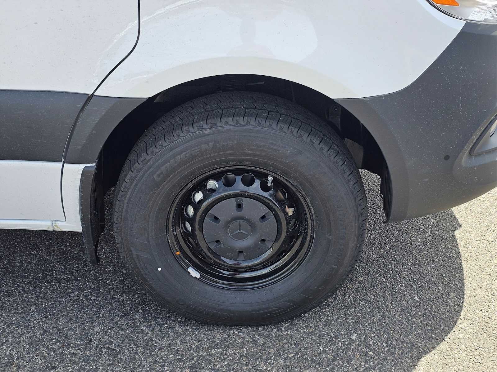 2026 Mercedes-Benz Sprinter 2500 Standard Roof I4 Diesel 144 RWD