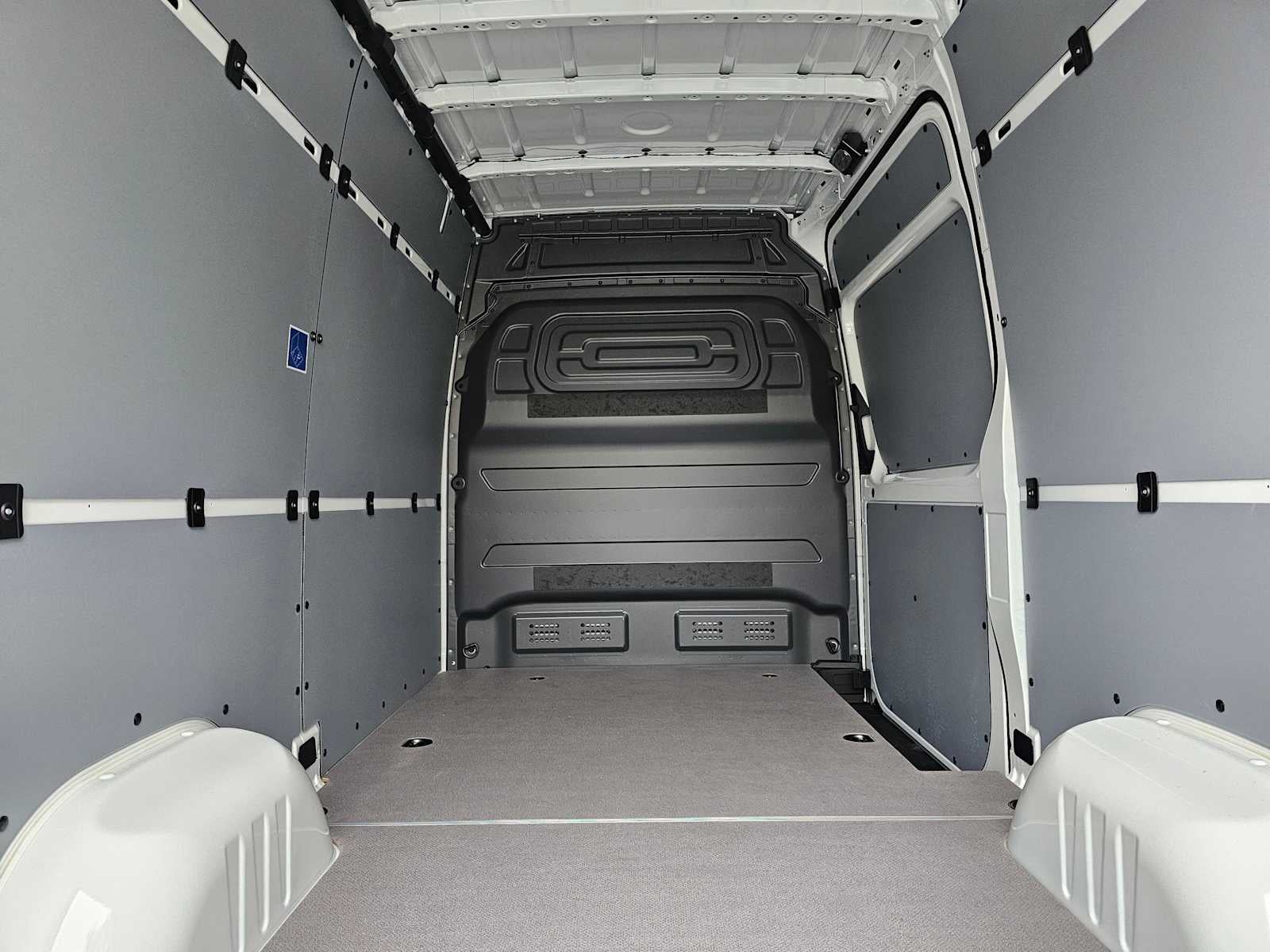 2026 Mercedes-Benz Sprinter 2500 Standard Roof I4 Diesel 144 RWD