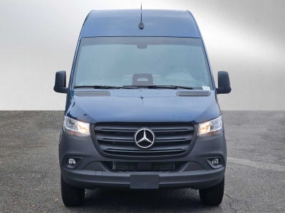 2025 Mercedes-Benz Sprinter Cargo Van 2500 Standard Roof I4 Diesel 144" RWD