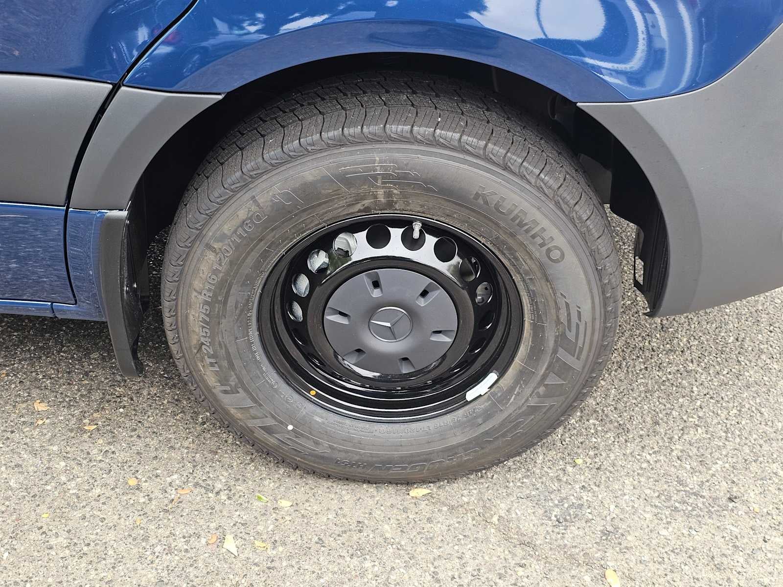 2025 Mercedes-Benz Sprinter Cargo Van 2500 Standard Roof I4 Diesel 144" RWD