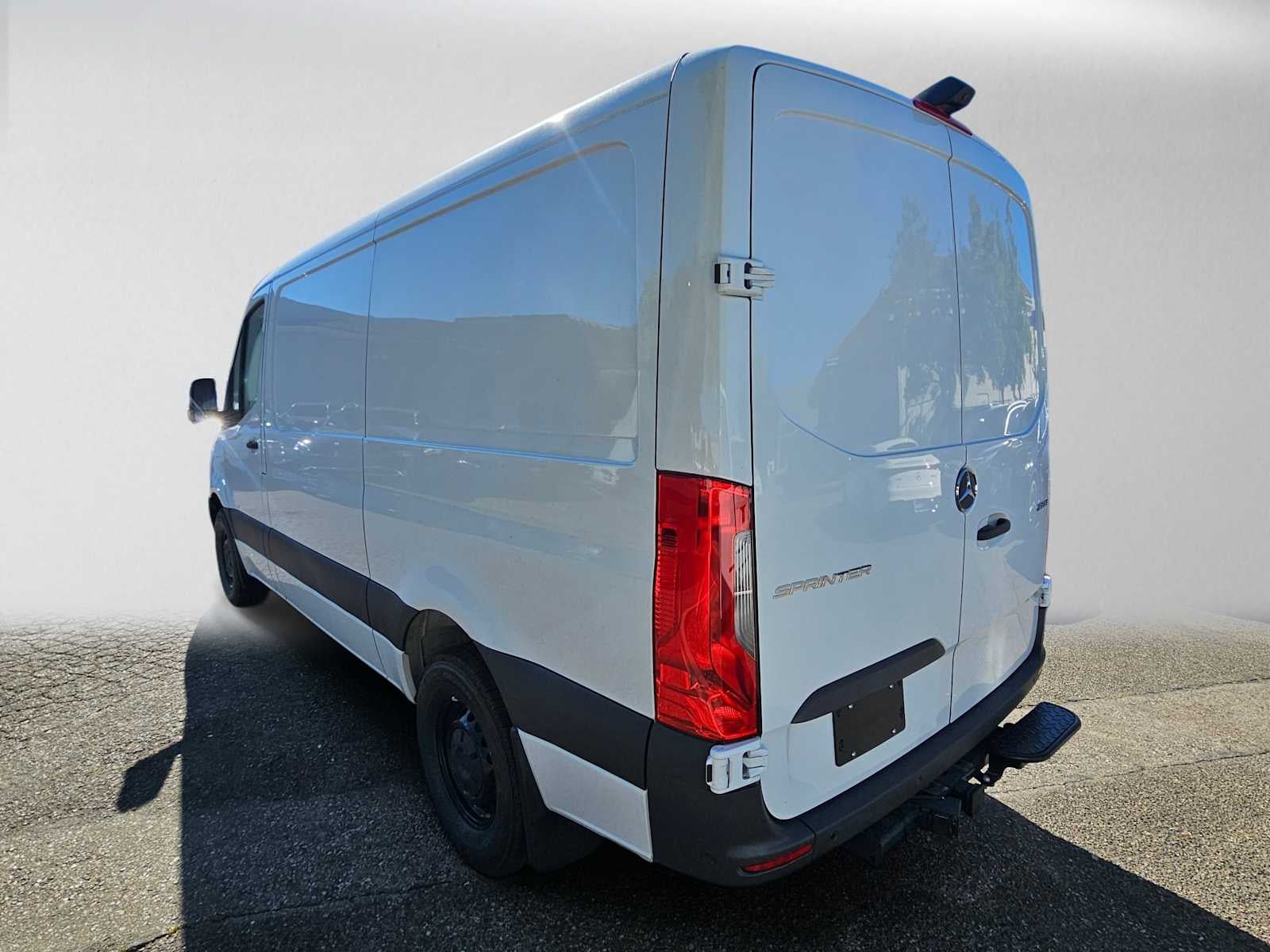 2026 Mercedes-Benz Sprinter 2500 Standard Roof I4 Diesel 144 RWD