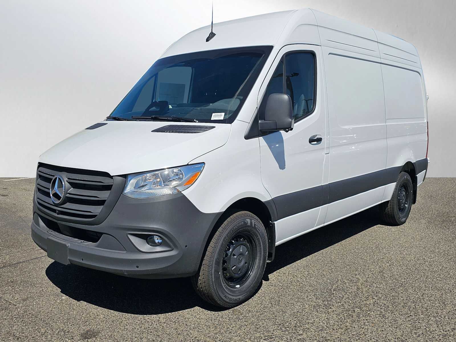 2026 Mercedes-Benz Sprinter 2500 Standard Roof I4 Diesel 144 RWD