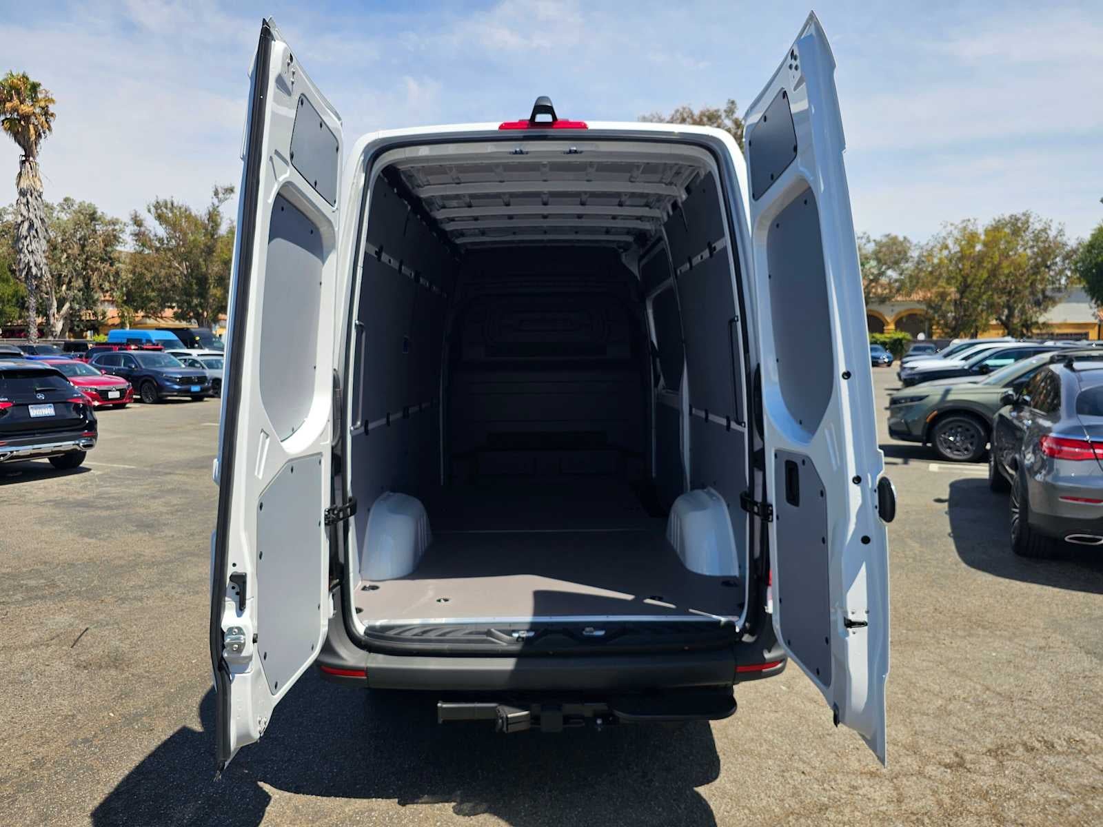 2026 Mercedes-Benz Sprinter Cargo 2500 Standard Roof I4 Diesel 144 RWD