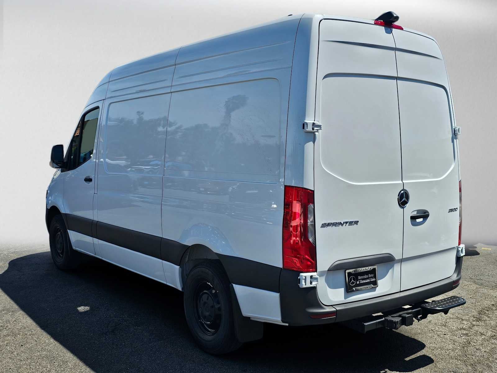 2026 Mercedes-Benz Sprinter Cargo 2500 Standard Roof I4 Diesel 144 RWD