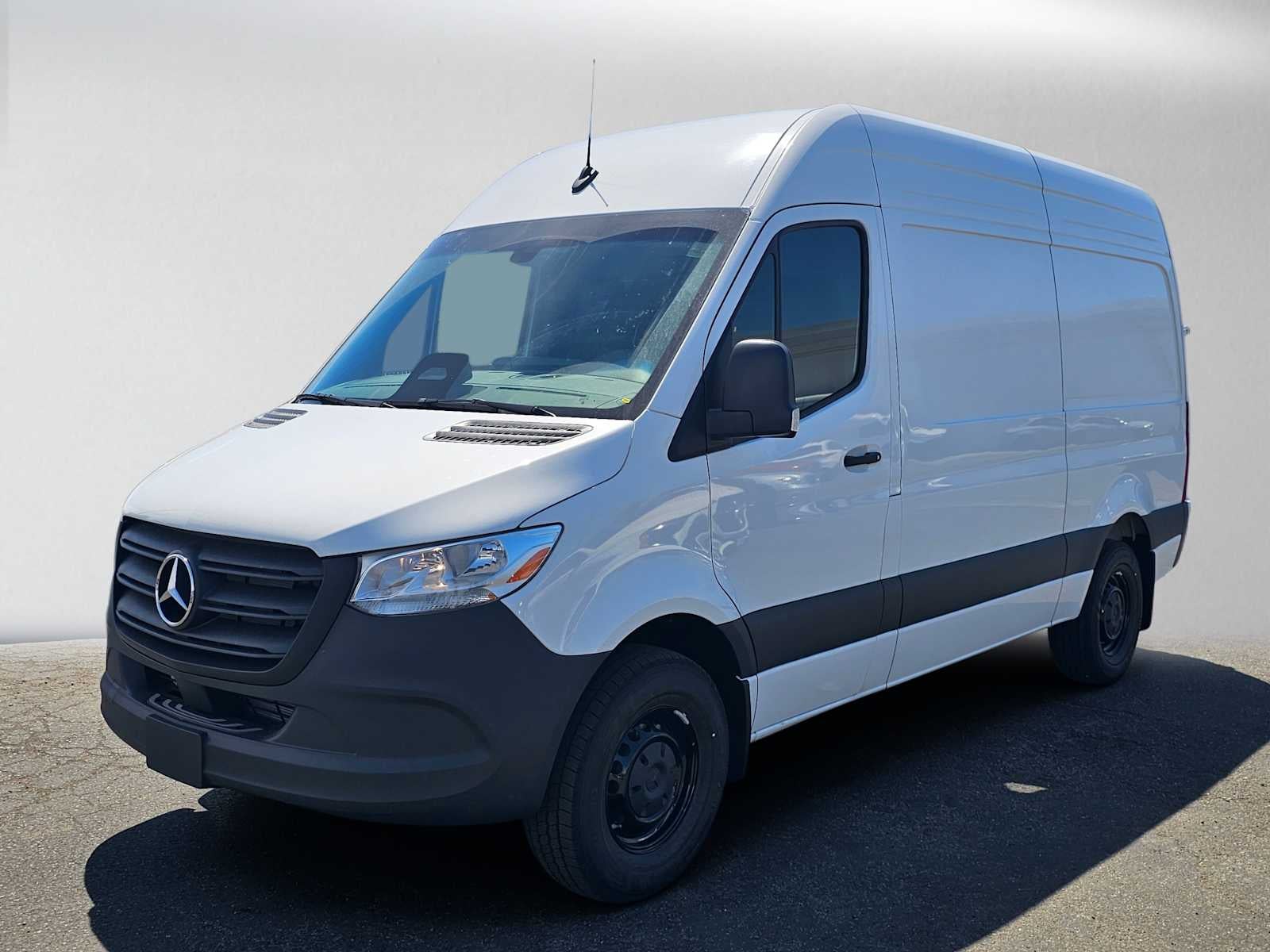 2026 Mercedes-Benz Sprinter Cargo 2500 Standard Roof I4 Diesel 144 RWD
