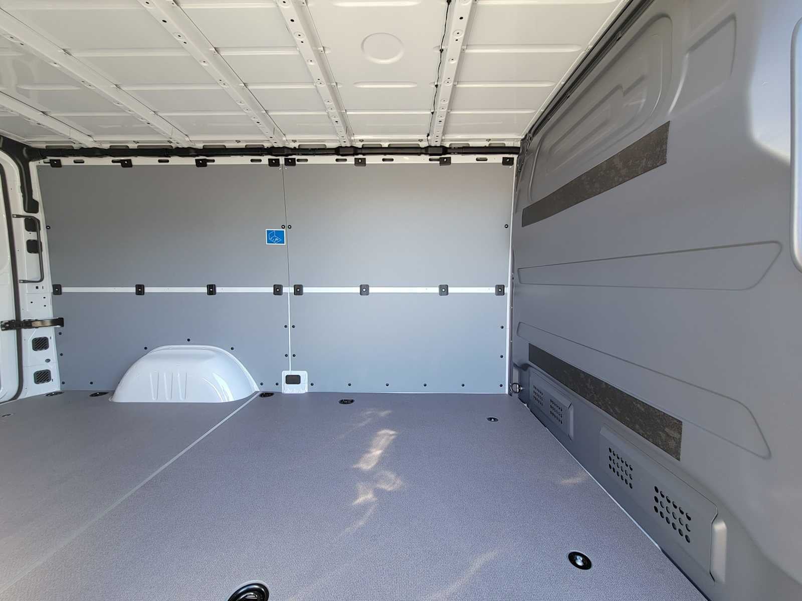 2026 Mercedes-Benz Sprinter Cargo 2500 Standard Roof I4 Diesel 144 RWD