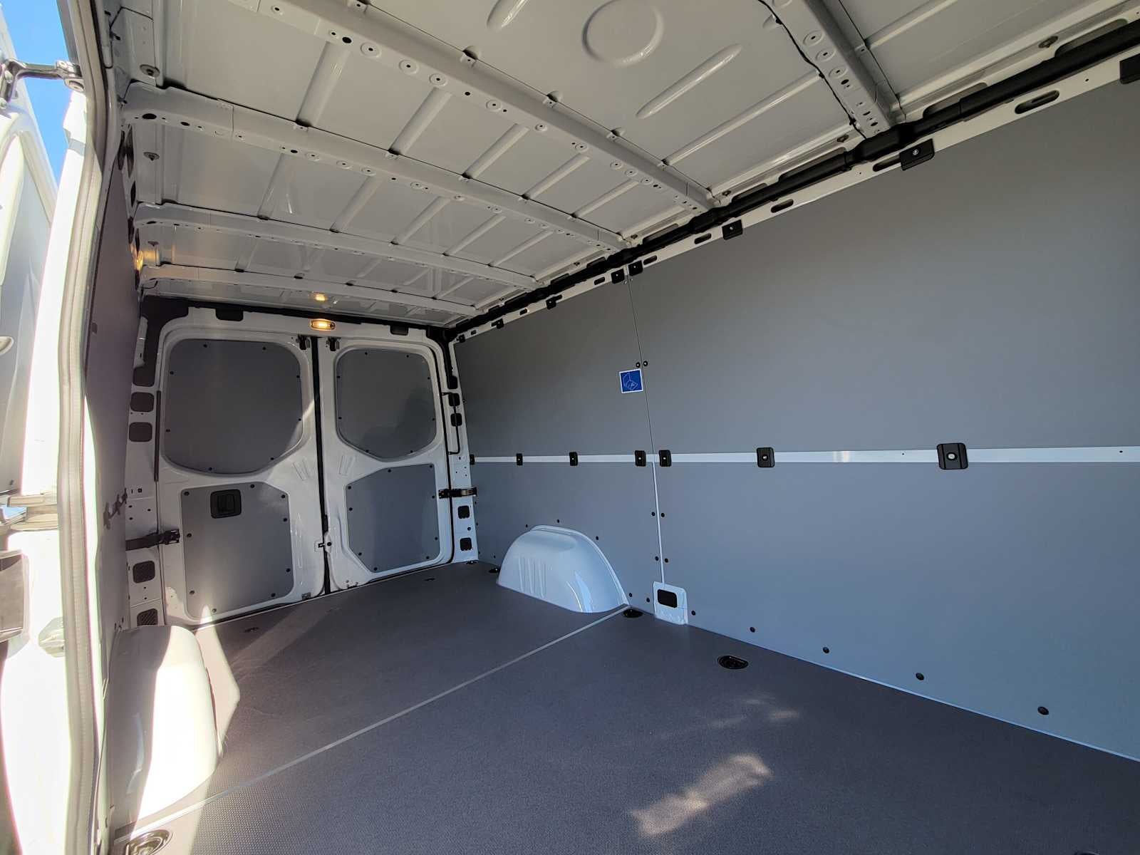 2026 Mercedes-Benz Sprinter Cargo 2500 Standard Roof I4 Diesel 144 RWD