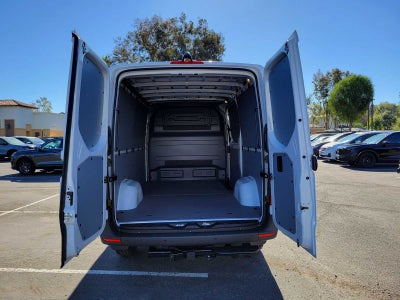 2026 Mercedes-Benz Sprinter Cargo 2500 Standard Roof I4 Diesel 144 RWD