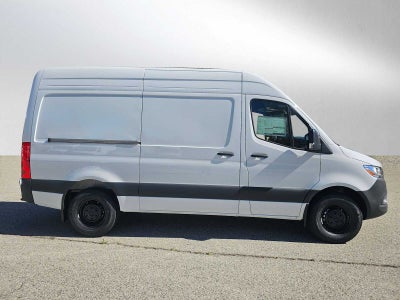 2026 Mercedes-Benz Sprinter 2500 Standard Roof I4 Diesel 144" RWD