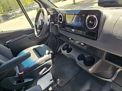 2026 Mercedes-Benz Sprinter 2500 Standard Roof I4 Diesel 144 RWD