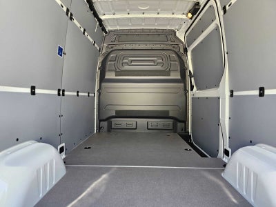 2026 Mercedes-Benz Sprinter 2500 Standard Roof I4 Diesel 144 RWD