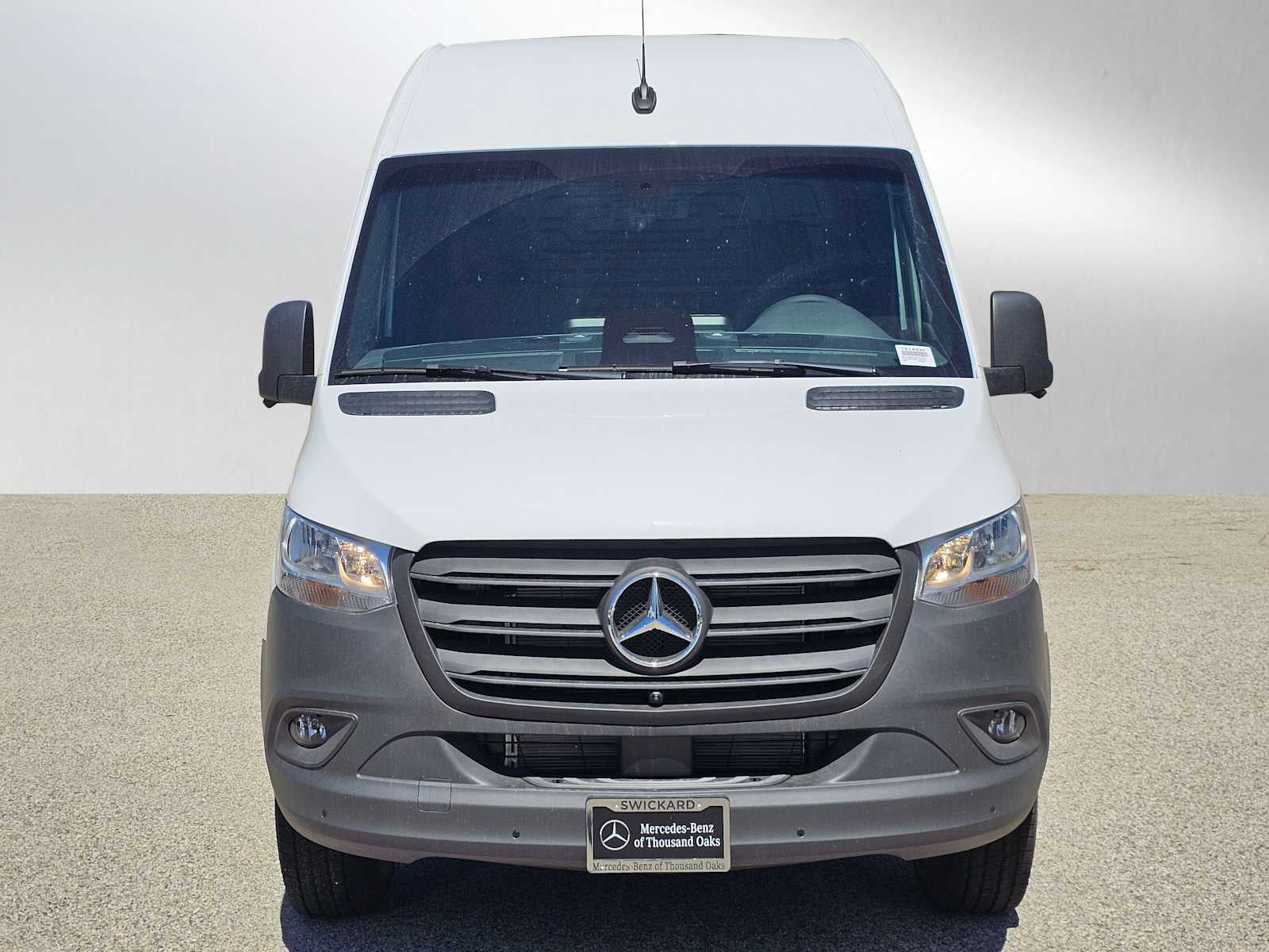 2026 Mercedes-Benz Sprinter 2500 Standard Roof I4 Diesel 144 RWD