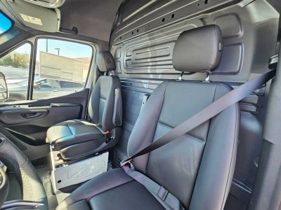 2026 Mercedes-Benz Sprinter 2500 Standard Roof I4 Diesel 144 RWD