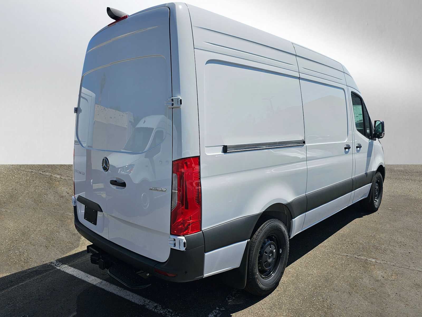 2026 Mercedes-Benz Sprinter 2500 Standard Roof I4 Diesel 144 RWD