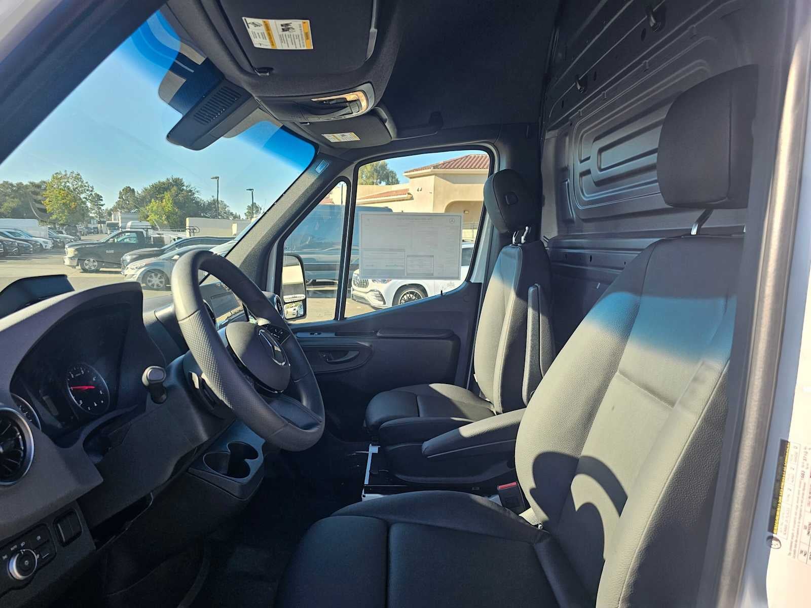 2026 Mercedes-Benz Sprinter Cargo 2500 Standard Roof I4 Diesel 144 RWD
