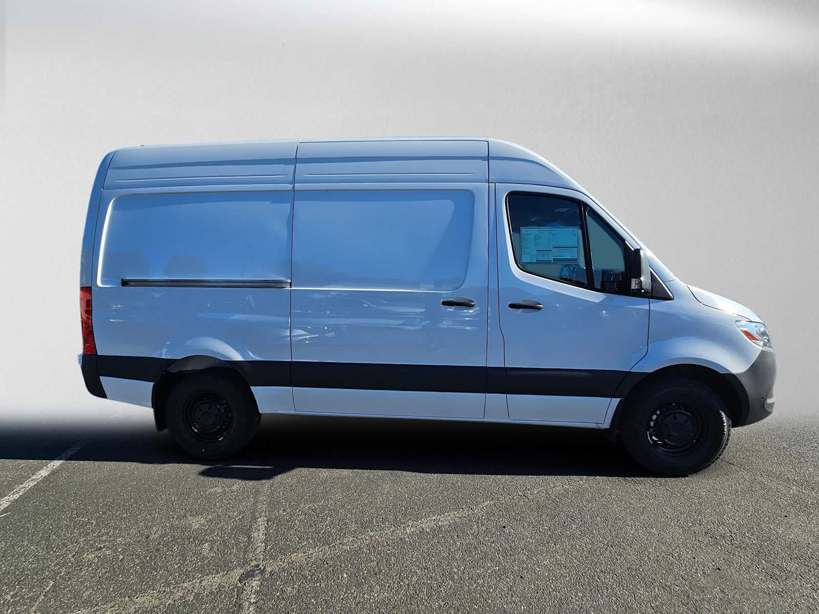 2026 Mercedes-Benz Sprinter Cargo 2500 Standard Roof I4 Diesel 144 RWD