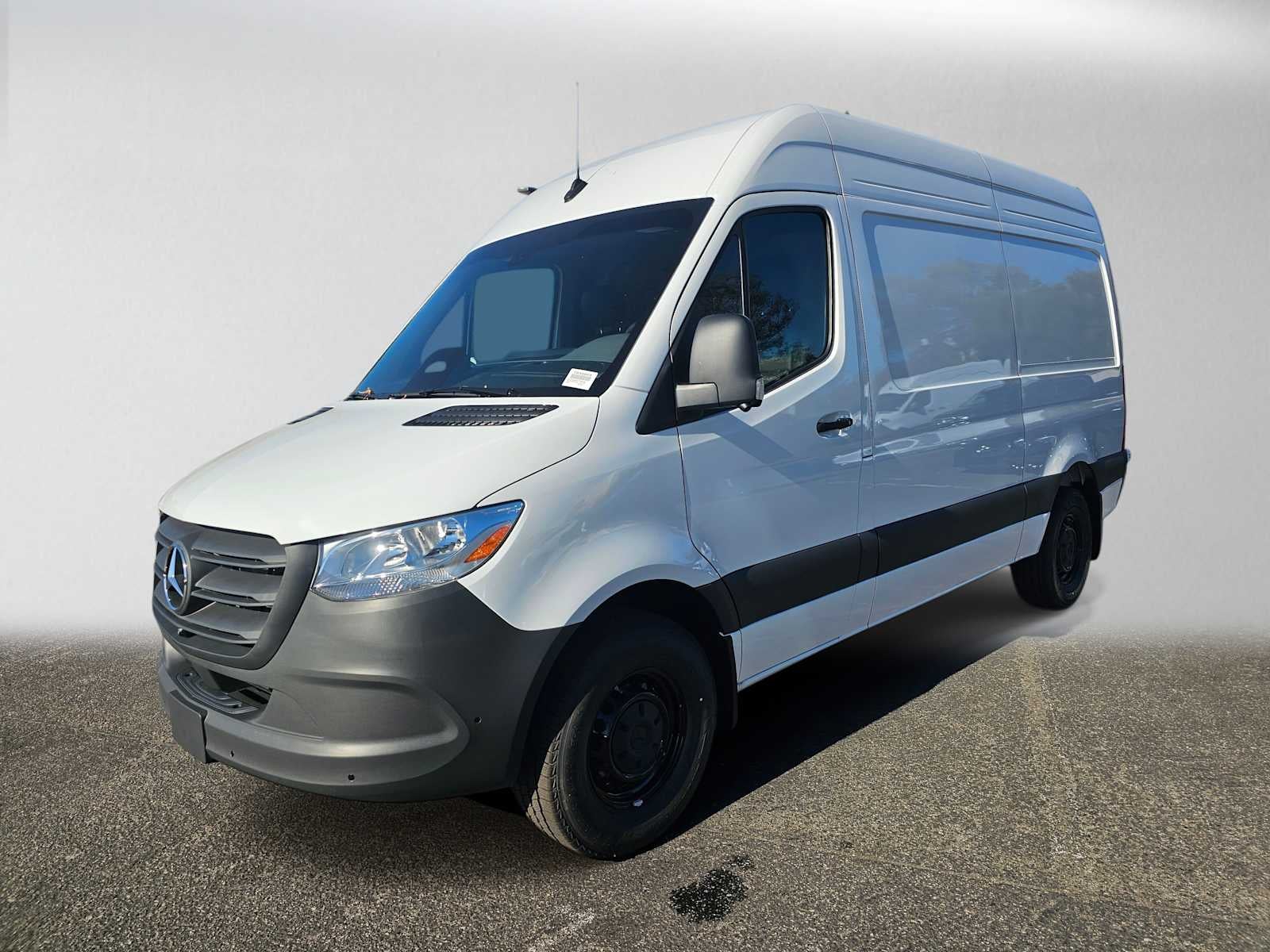 2026 Mercedes-Benz Sprinter Cargo 2500 Standard Roof I4 Diesel 144 RWD