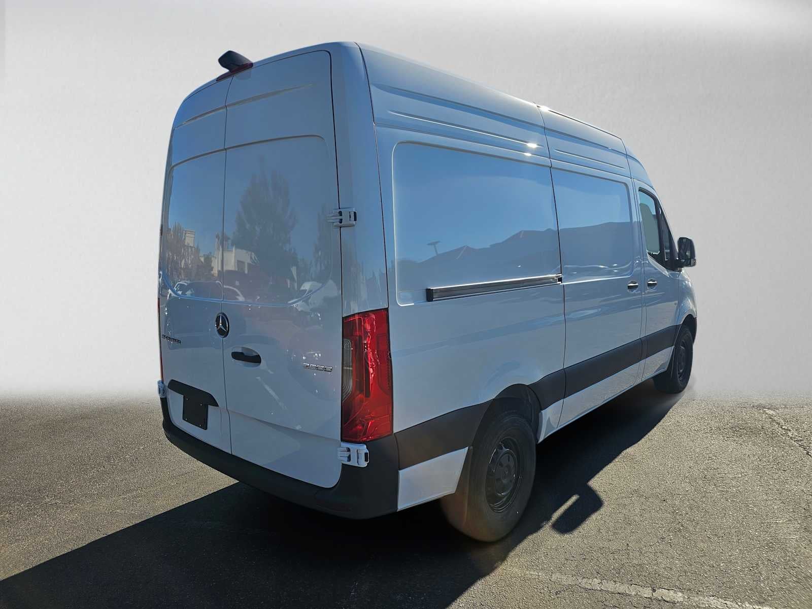 2026 Mercedes-Benz Sprinter Cargo 2500 Standard Roof I4 Diesel 144 RWD