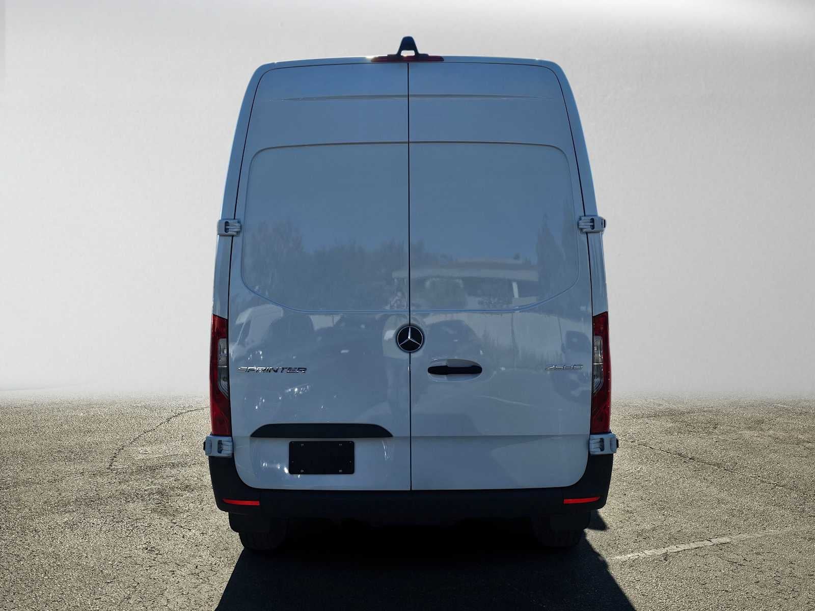 2026 Mercedes-Benz Sprinter Cargo 2500 Standard Roof I4 Diesel 144 RWD