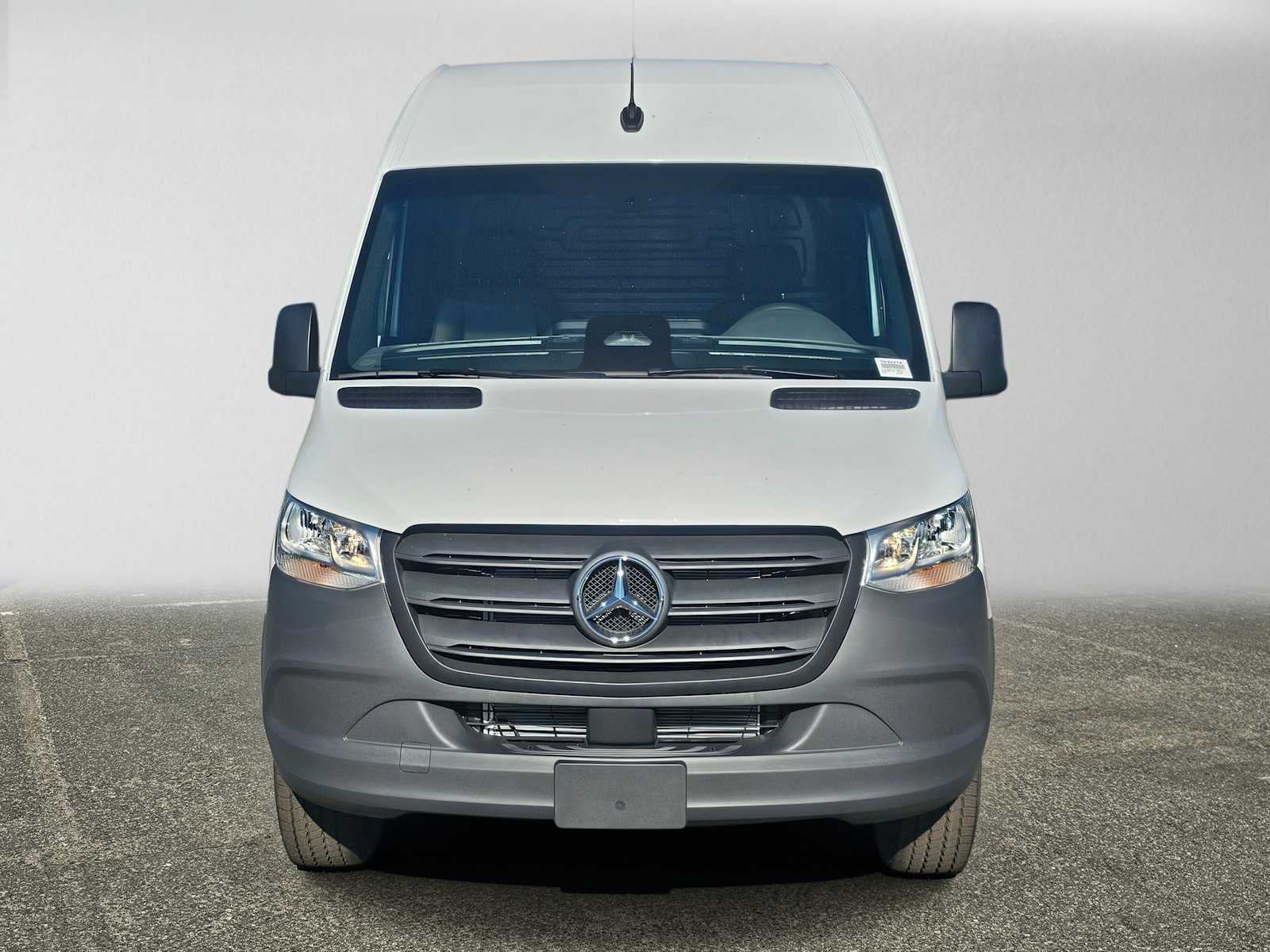 2026 Mercedes-Benz Sprinter Cargo 2500 Standard Roof I4 Diesel 144 RWD