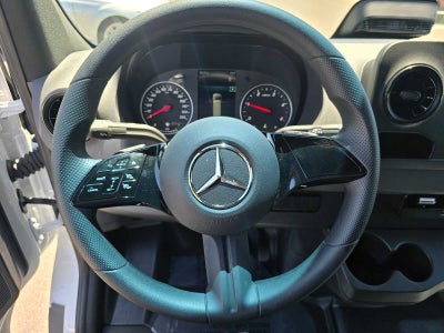 2025 Mercedes-Benz Sprinter Cargo Van 2500 Standard Roof I4 Diesel HO 144" RWD