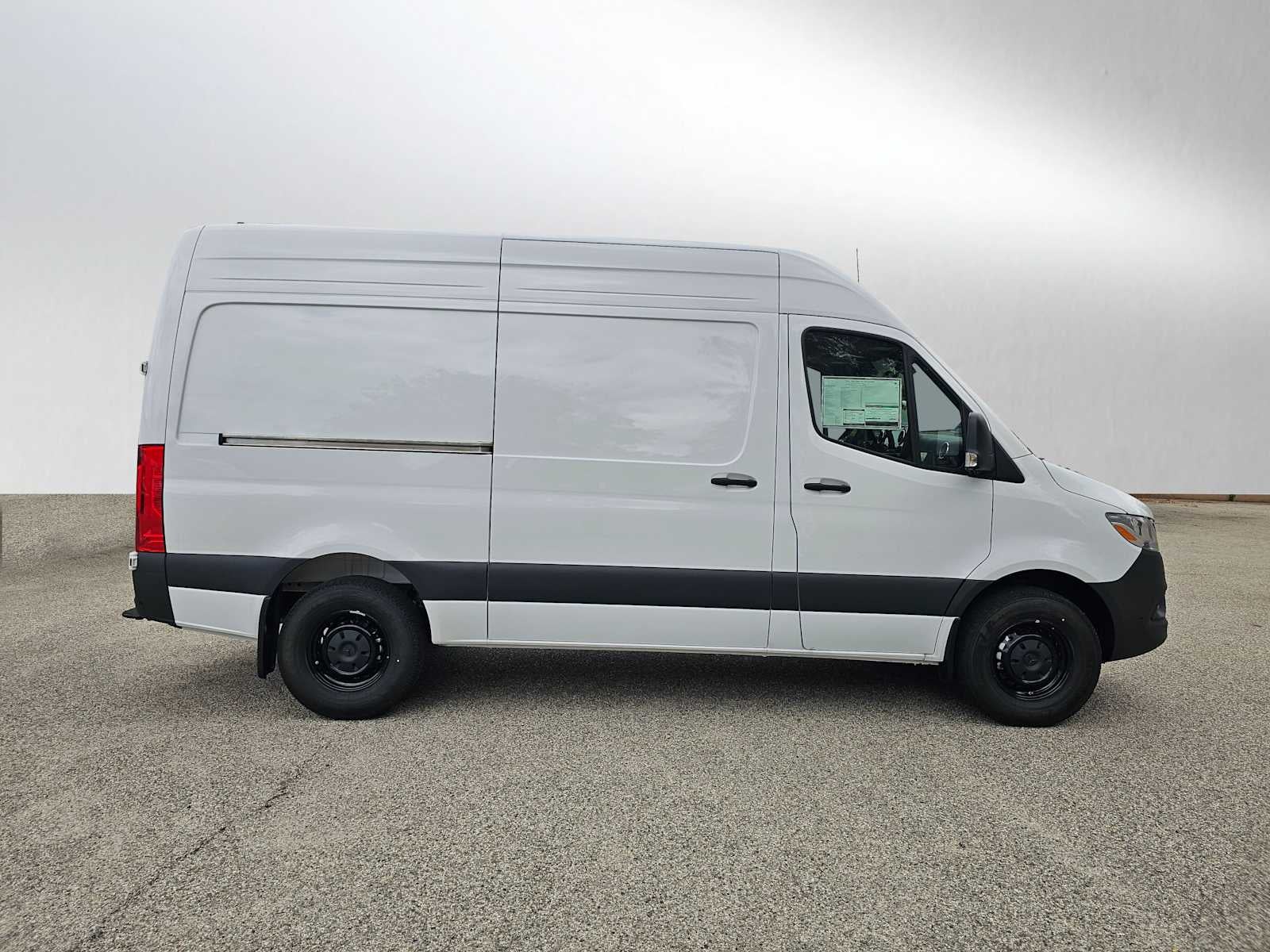 2026 Mercedes-Benz Sprinter 2500 Standard Roof I4 Diesel HO 144 RWD