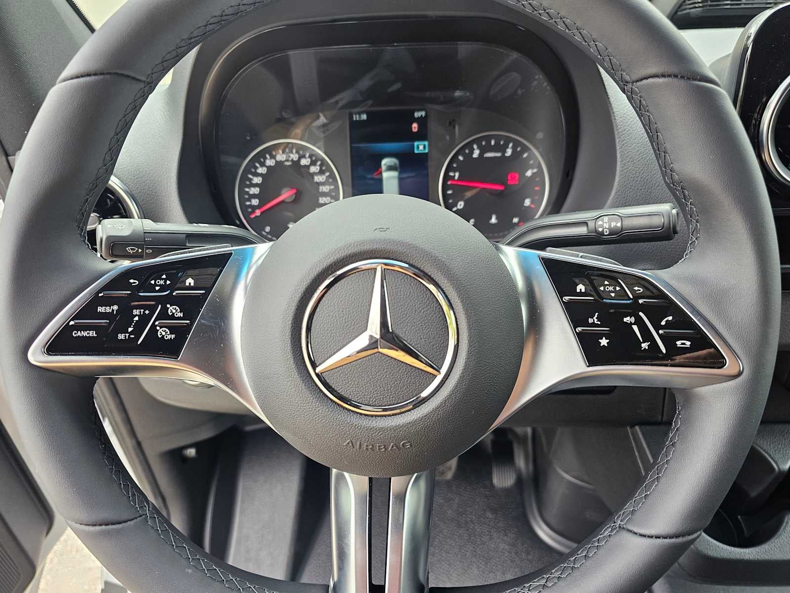 2026 Mercedes-Benz Sprinter 2500 Standard Roof I4 Diesel HO 144 RWD