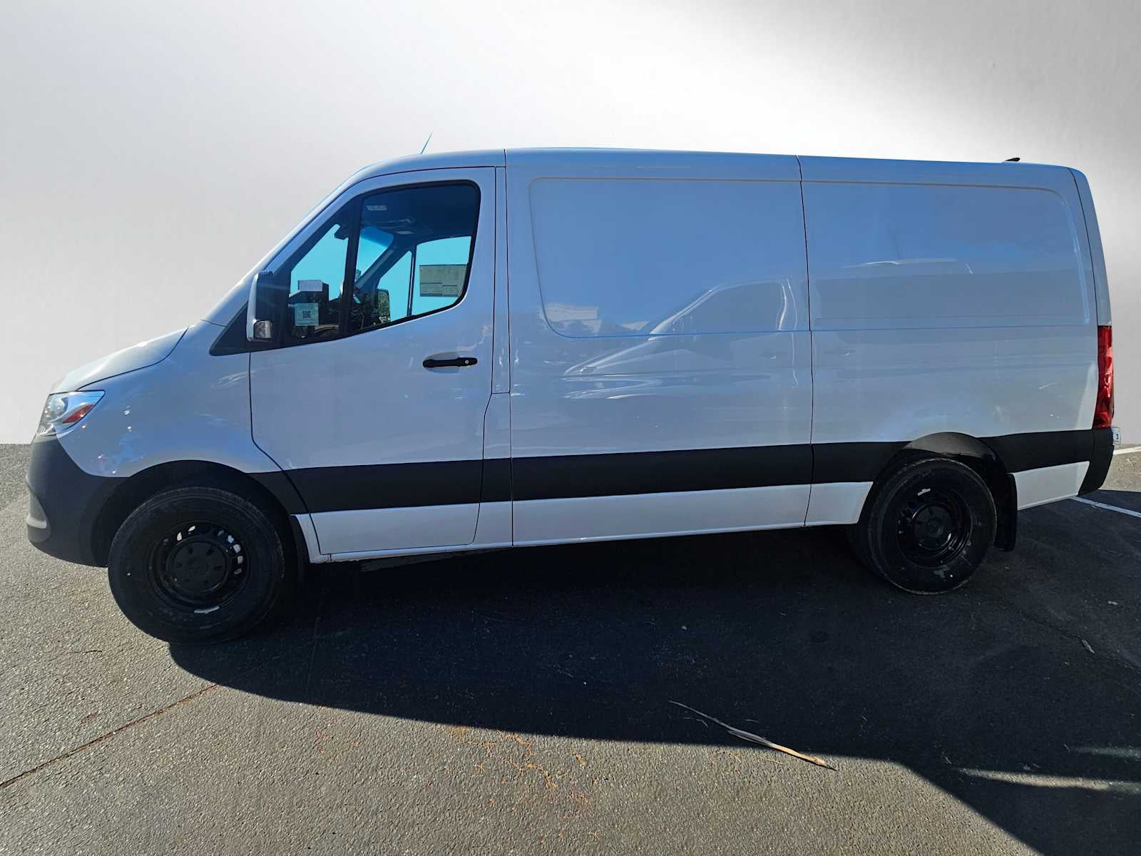 2025 Mercedes-Benz Sprinter Cargo Van 2500 Standard Roof I4 Diesel HO 144 RWD
