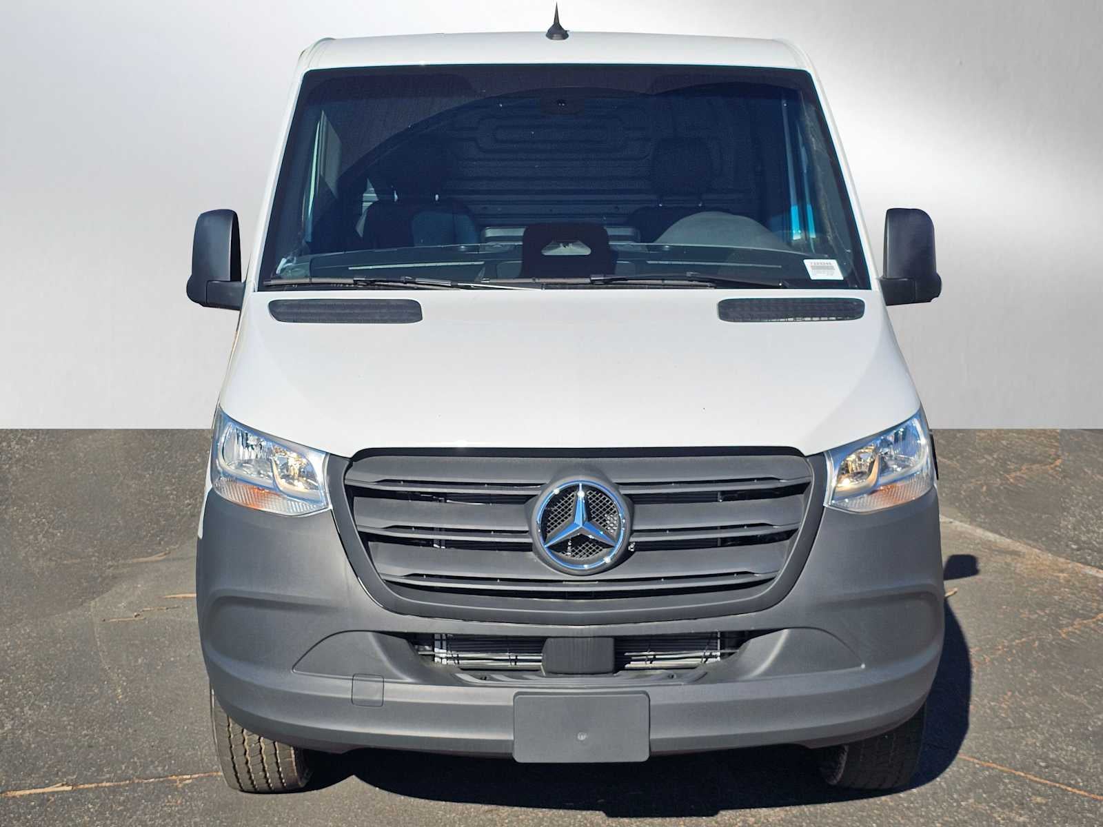 2025 Mercedes-Benz Sprinter Cargo Van 2500 Standard Roof I4 Diesel HO 144 RWD