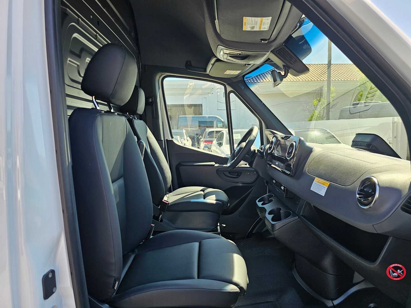 2026 Mercedes-Benz Sprinter 2500 Standard Roof I4 Diesel HO 144 RWD