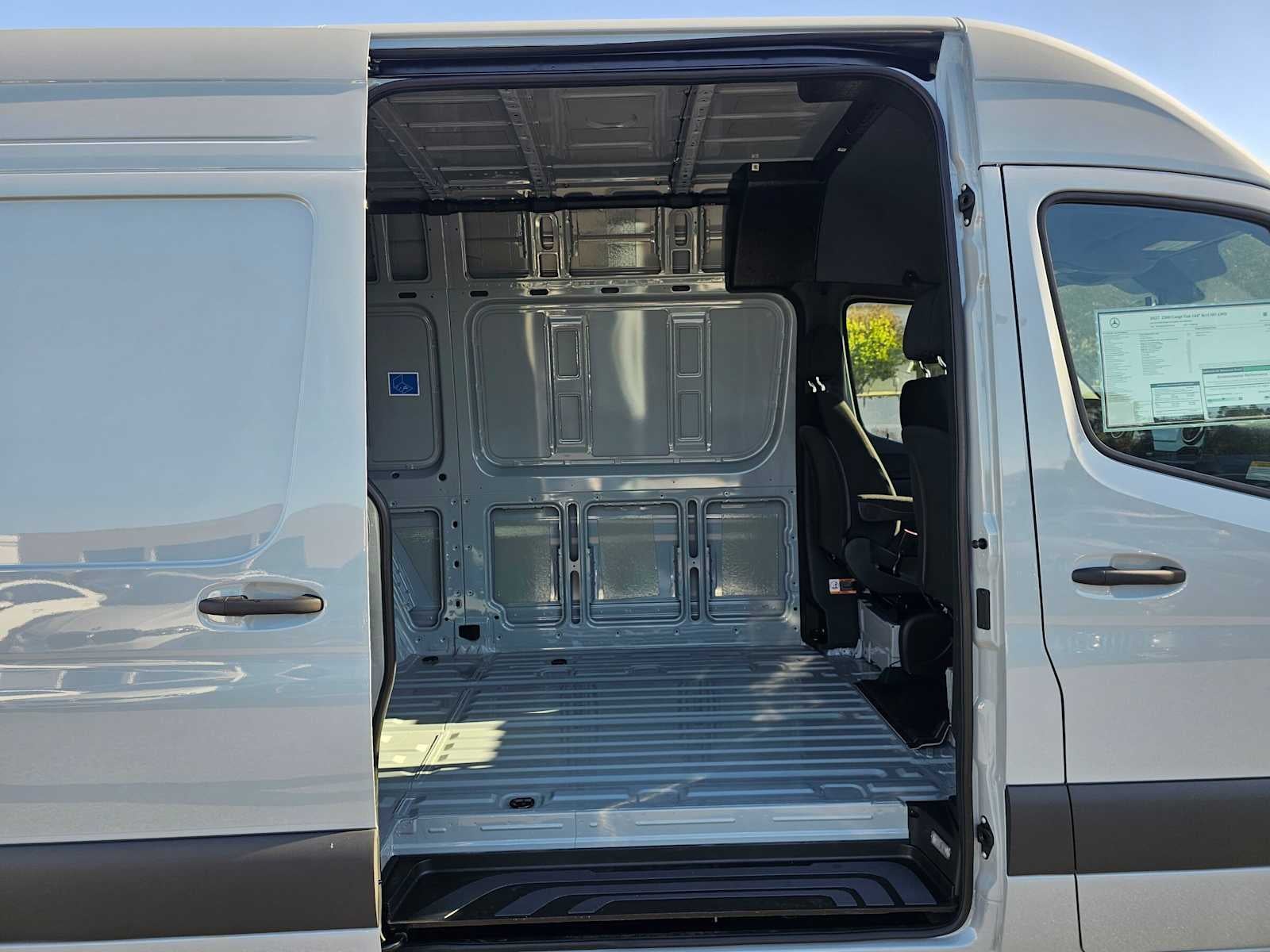 2027 Mercedes-Benz Sprinter Cargo 2500 Standard Roof I4 Diesel HO 144 AWD