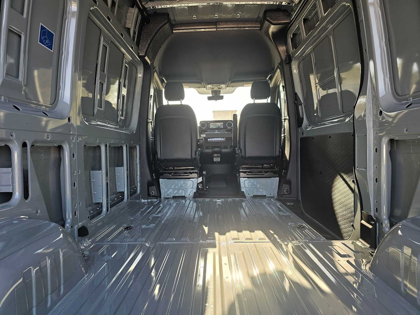 2027 Mercedes-Benz Sprinter Cargo 2500 Standard Roof I4 Diesel HO 144 AWD