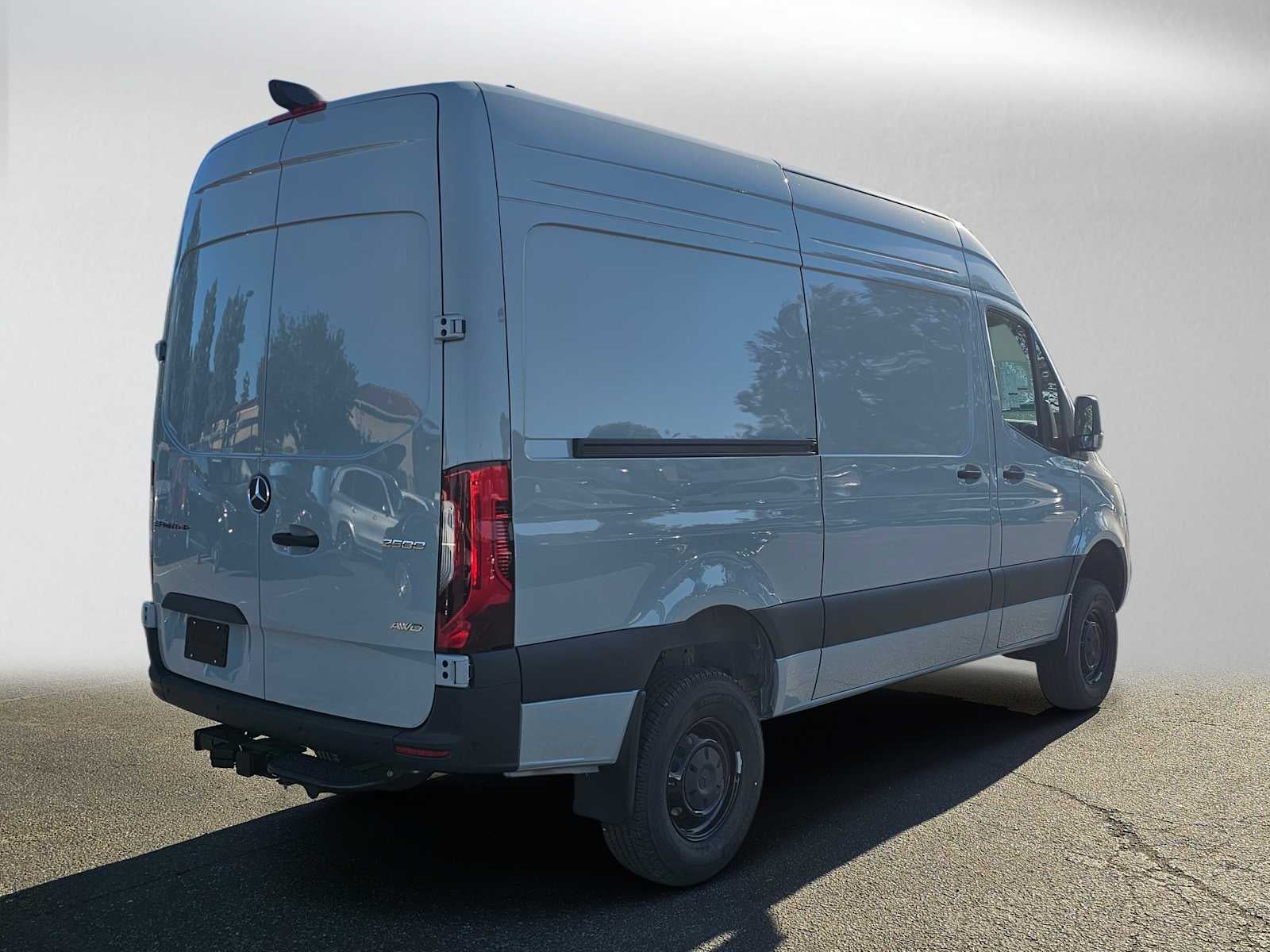 2027 Mercedes-Benz Sprinter Cargo 2500 Standard Roof I4 Diesel HO 144 AWD