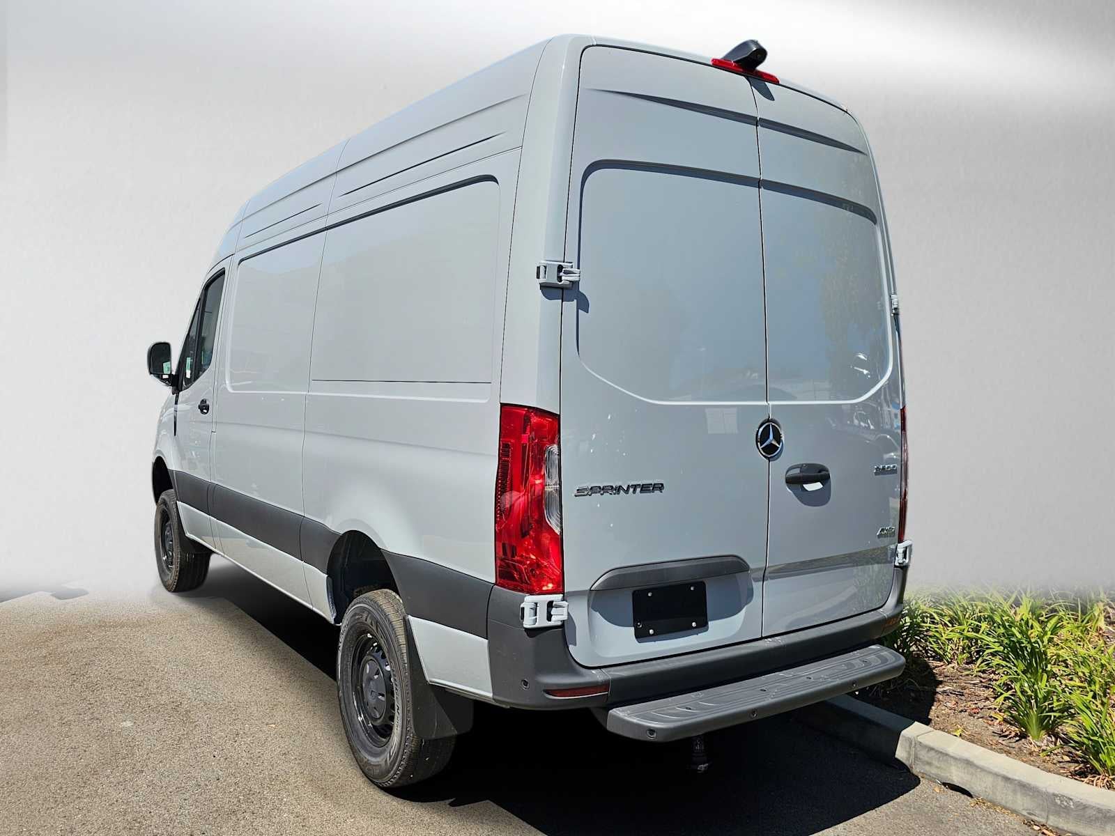2025 Mercedes-Benz Sprinter Cargo Van 2500 Standard Roof I4 Diesel HO 144 AWD